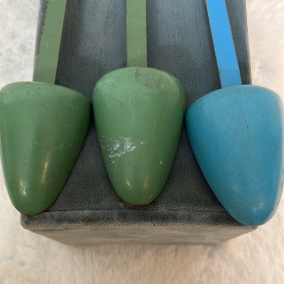 Vintage wooden shoe shaper/stretchers - Picture 2 of 5